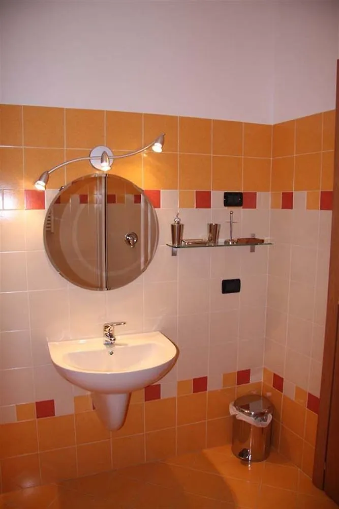 Bed And Breakfast Centrostorico Sarnico 3*,  Italien